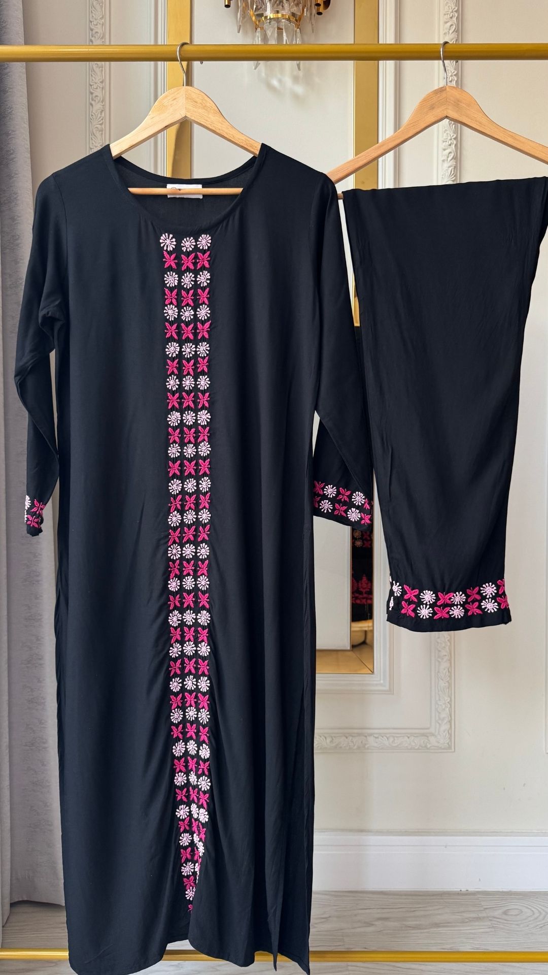 Luxury Rayon Dual Shade Chikankari Kurta Set - Black Pink
